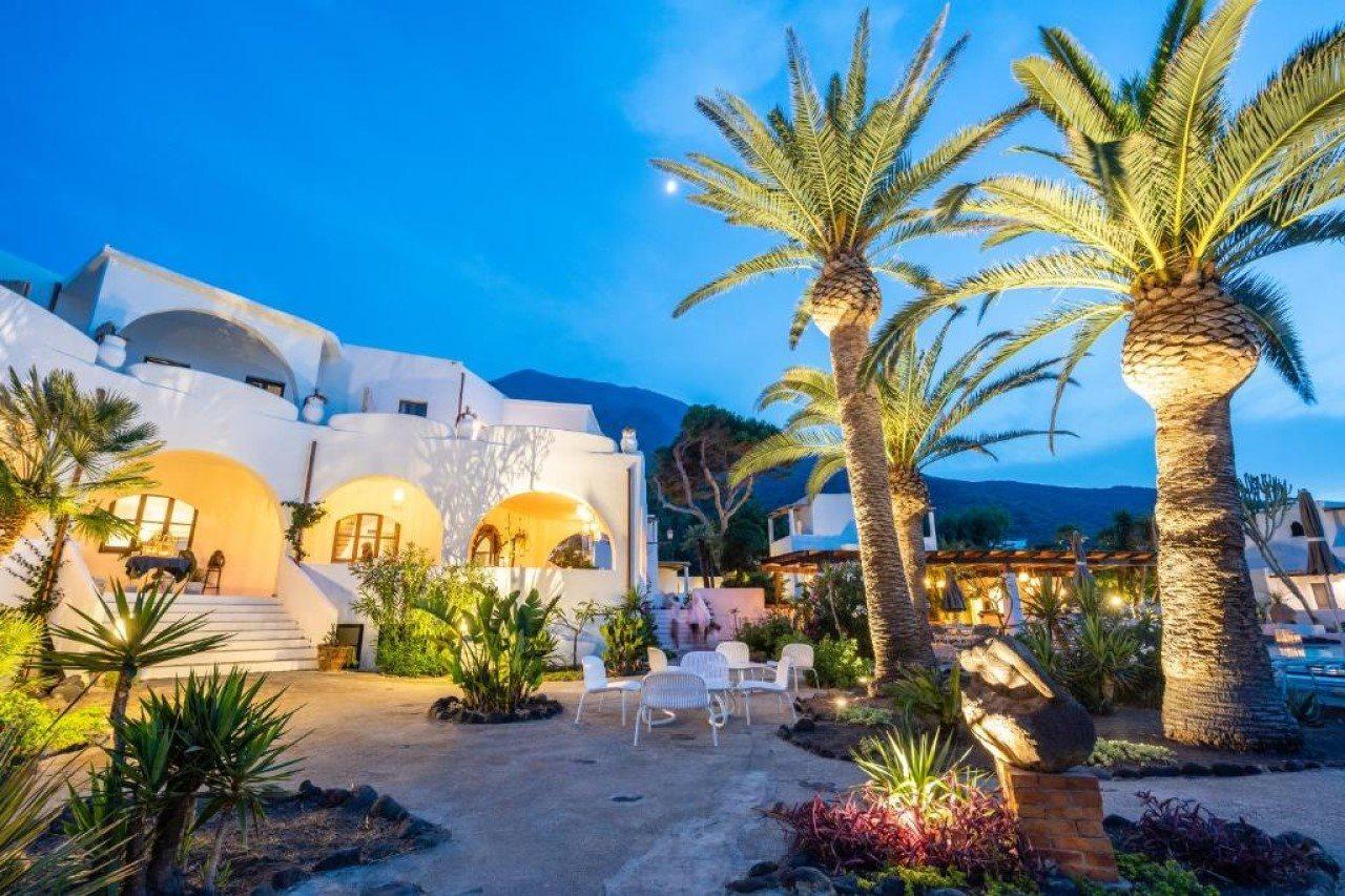 La Sciara Resort Hotel Стромболи Экстерьер фото